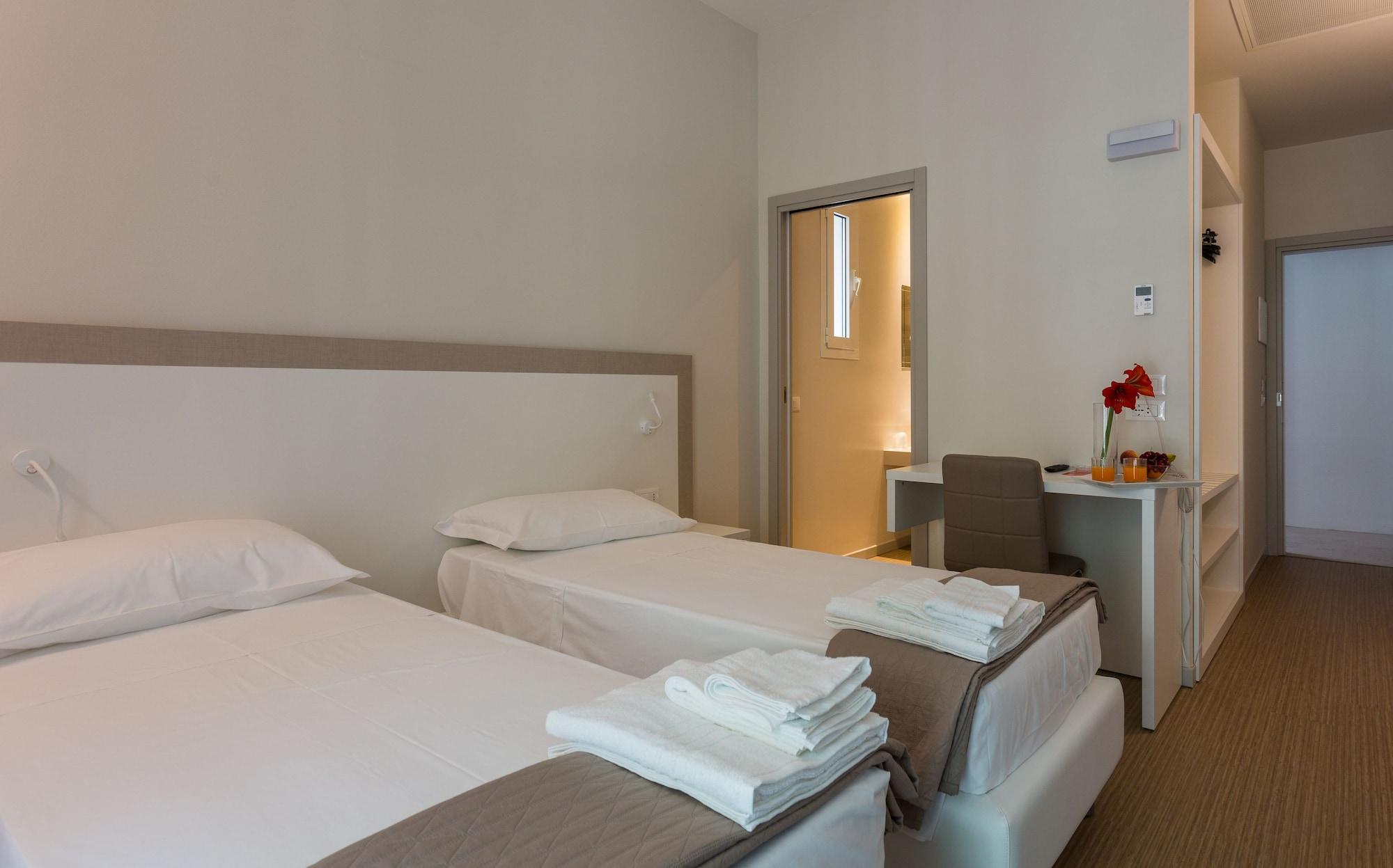 Hotel Amicizia Rimini Exterior photo