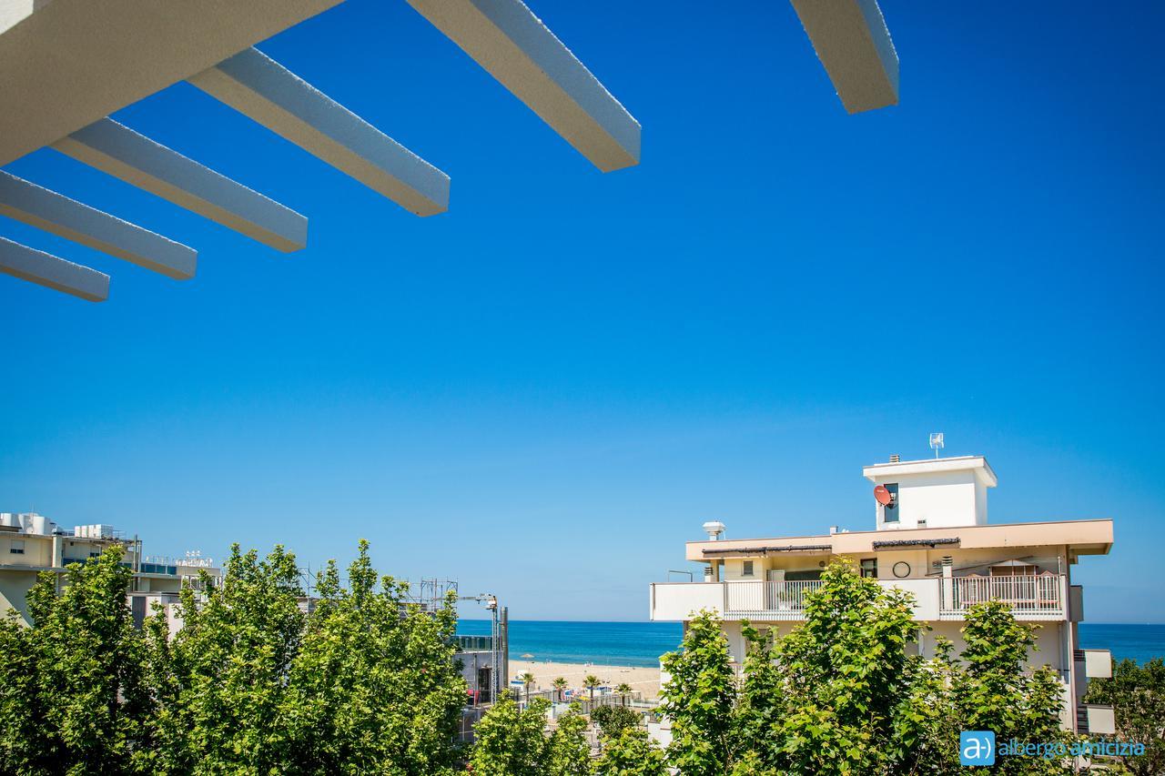 Hotel Amicizia Rimini Exterior photo
